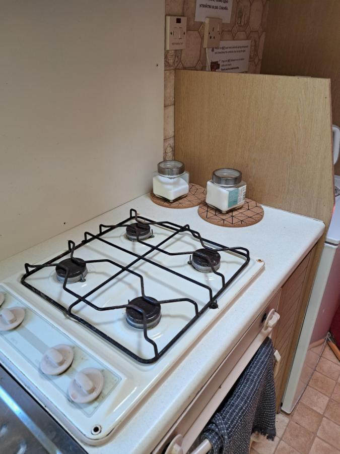 Lini Guest House นีซา ภายนอก รูปภาพ